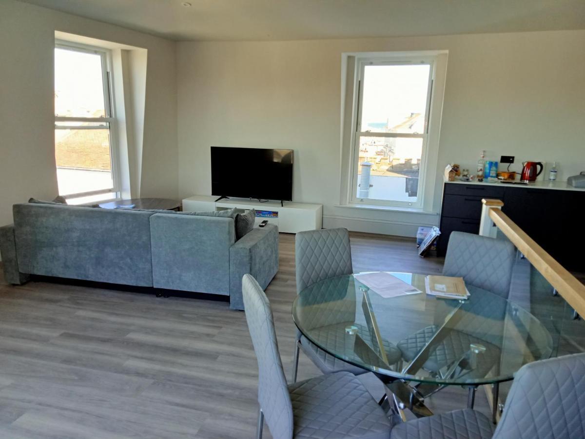 Glorious Duplex Holiday Apartment By The Sea Bognor Regis Exteriér fotografie