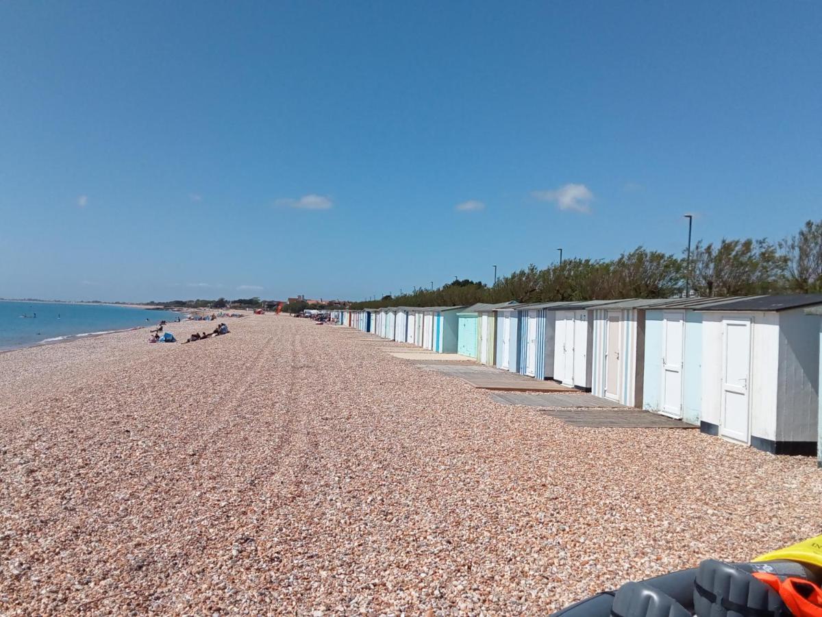 Glorious Duplex Holiday Apartment By The Sea Bognor Regis Exteriér fotografie